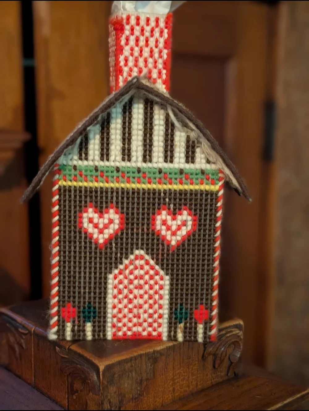 Vintage Handmade Christmas Tissue Box Cover Embroidered Needlepoint Chimney